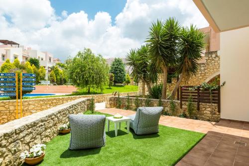 Chris House — 4-Star Luxury Hotel in Loutra, Greece
