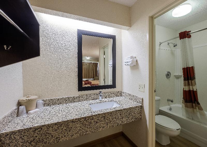 Red Roof Inn Chicago O'Hare Airport Arlington Hts - photo 15