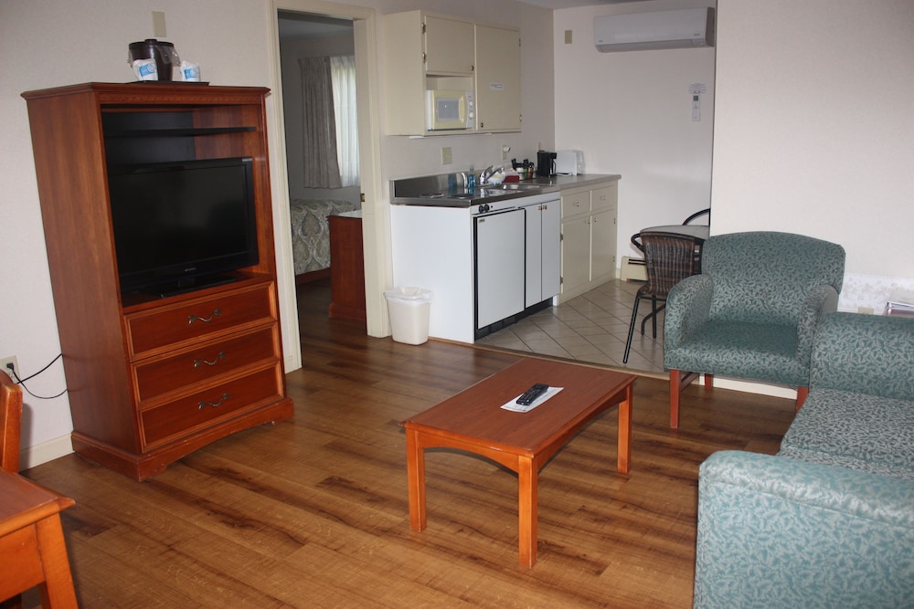 The Towne Motel - photo 47