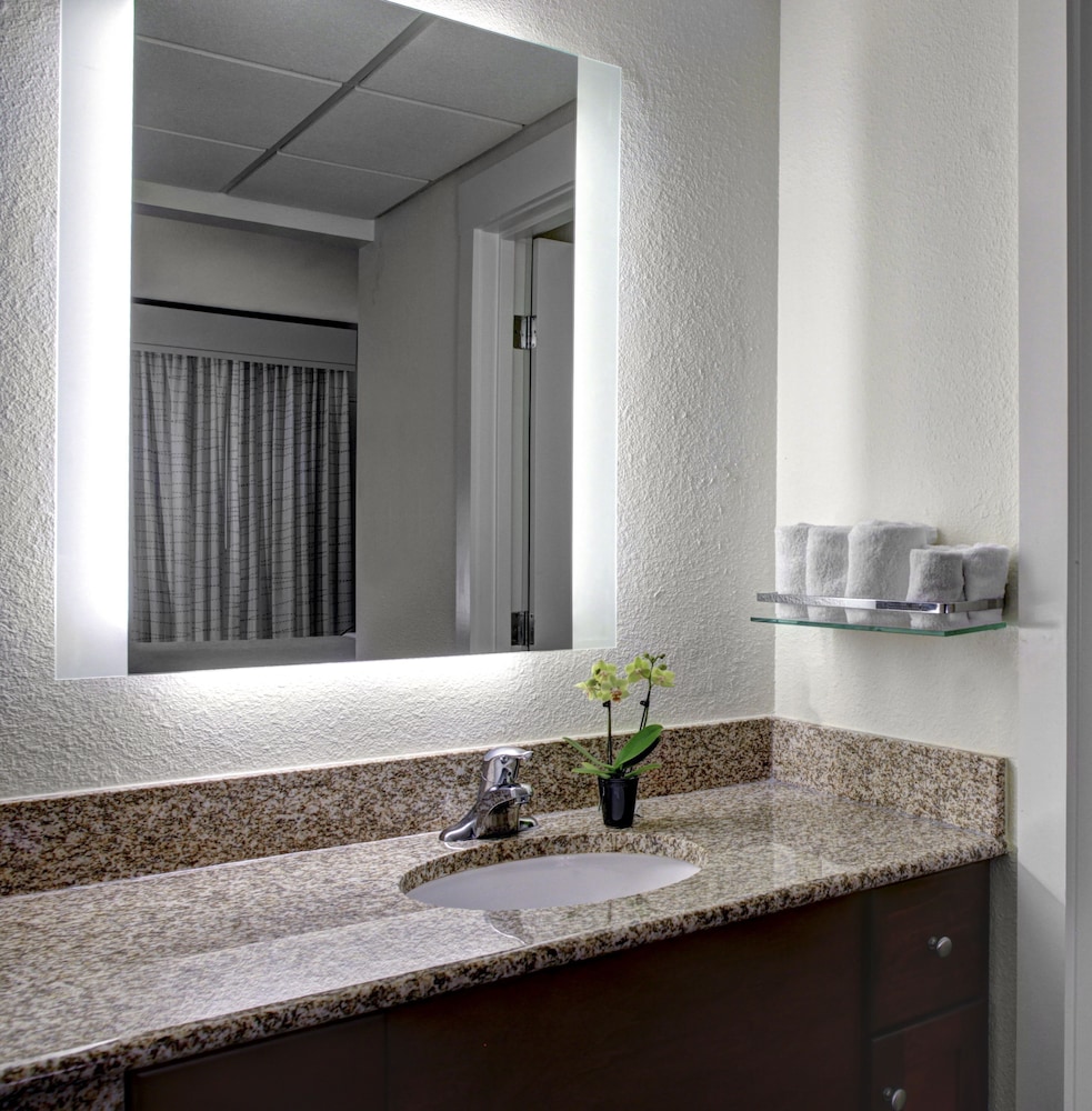 Residence Inn By Marriott Cleveland Downtown - photo 23