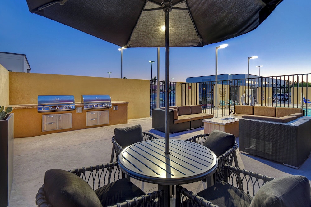 TownePlace Suites by Marriott Las Vegas Airport South - photo 34