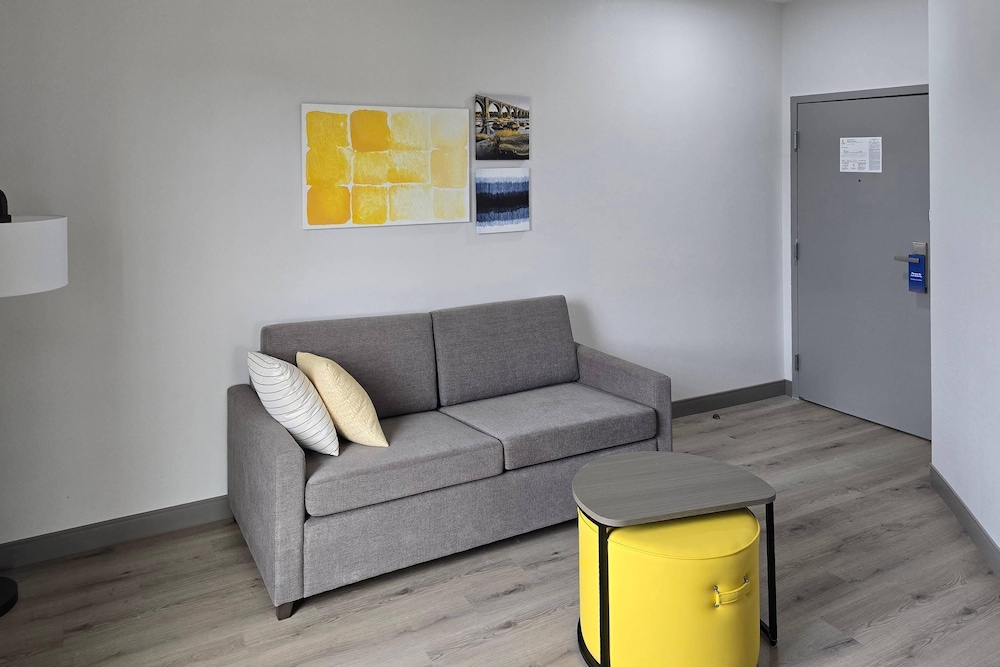 Comfort Inn & Suites Prince George Fort Lee - carbon neutral hotel in Prince George
