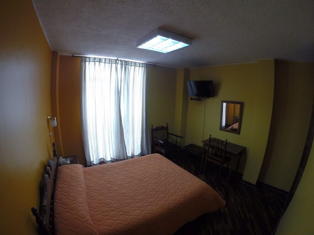 Viena Hotel Internacional — Quito — photo 5