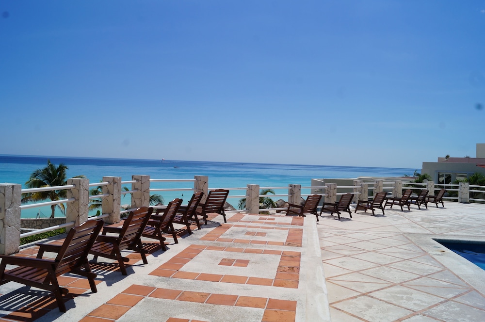 Sundeck