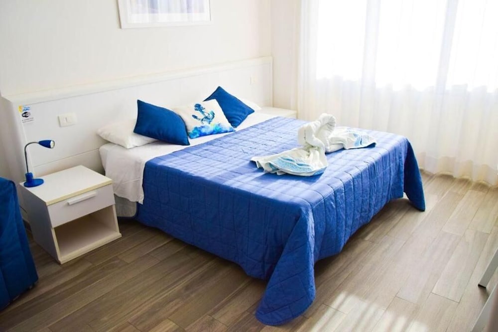 La Marina B&B — 4-Star Luxury Hotel in Civitavecchia, Italy