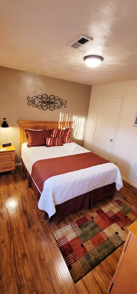 Affordable Corporate Suites of Overland Drive - photo 21