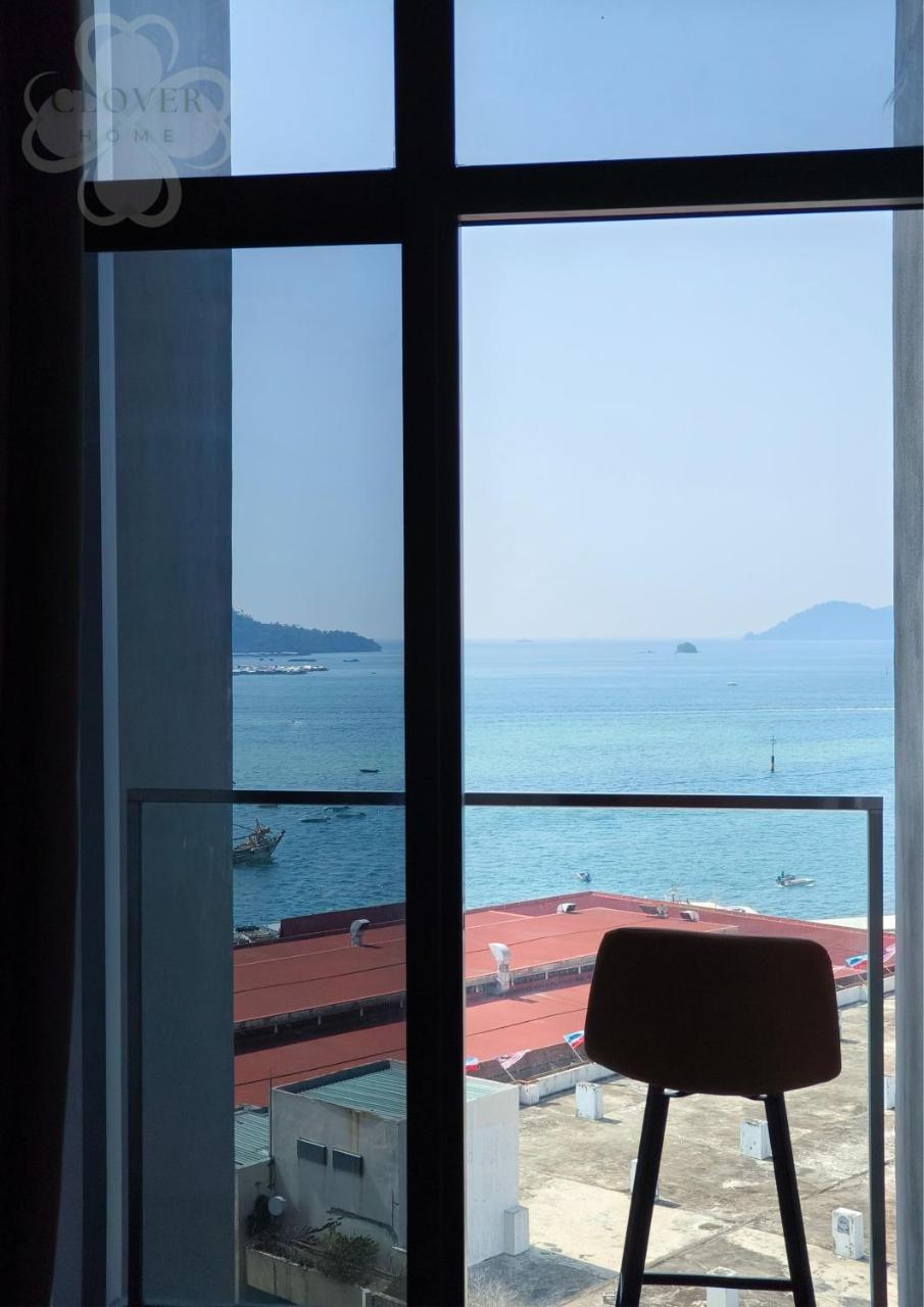 The Shore Studio Balcony Seaview by Clover Home A1101 — 4-Star Luxury Hotel in Kota Kinabalu, Malaysia