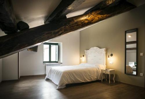Hotel portico — hotel in Fonsagrada