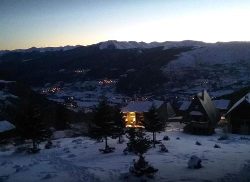 Les Chalets de Mel - carbon neutral hotel in Unknown City