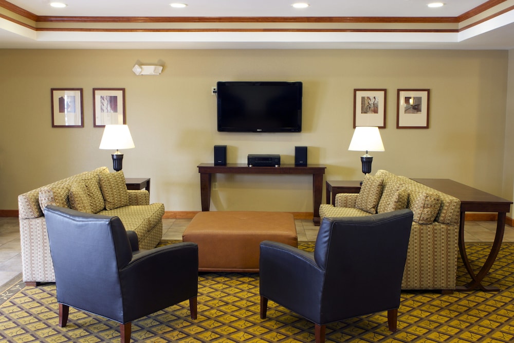 Candlewood Suites Champaign Urbana University Area by IHG - photo 49