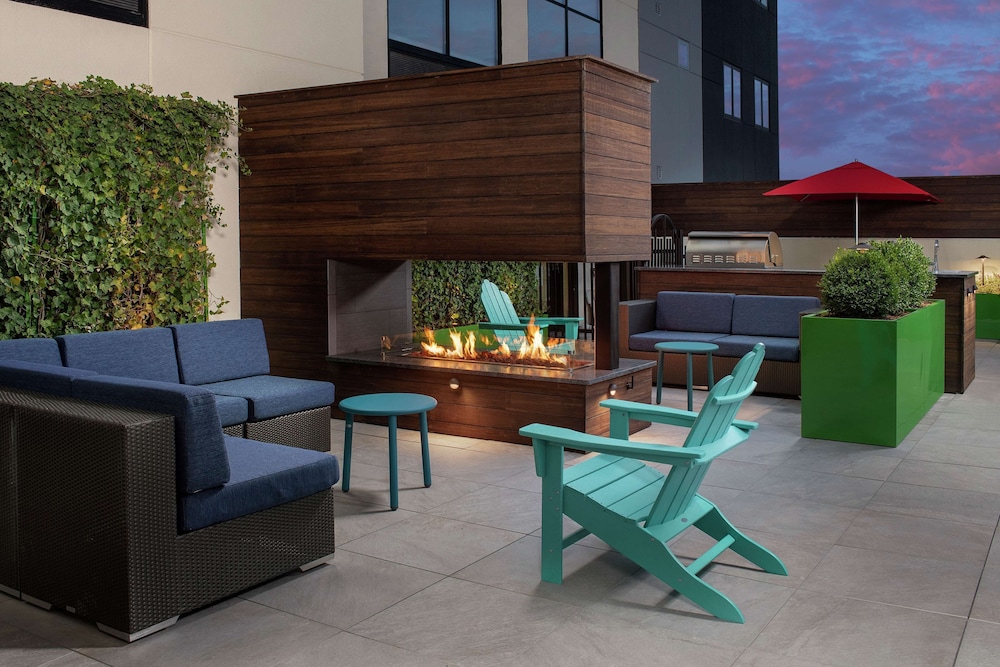 Home2 Suites by Hilton Nashville Downtown Convention Center - photo 38