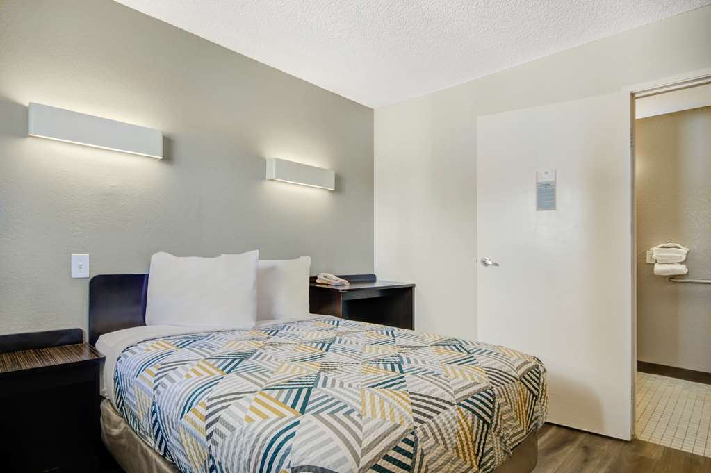 Motel 6 San Jose CA Airport - photo 5