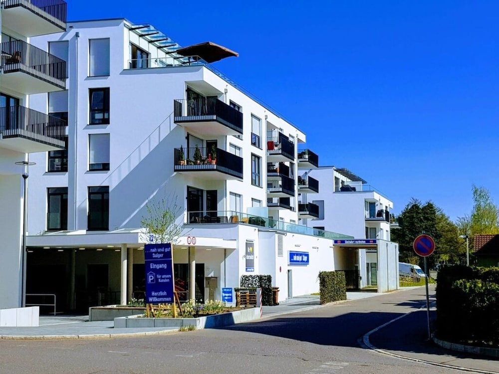 Pfander Comfortable Holiday Residence — 4-Star Luxury Hotel in Friedrichshafen, Germany