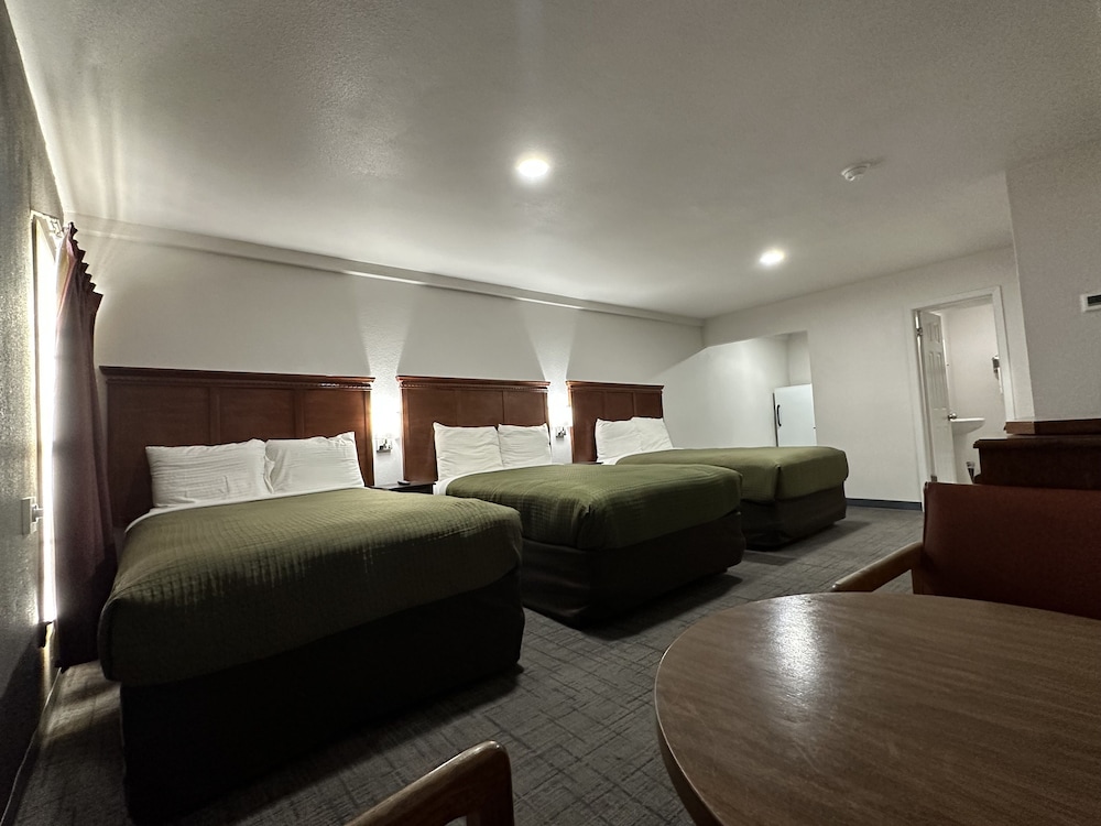 Llano Motel - photo 12