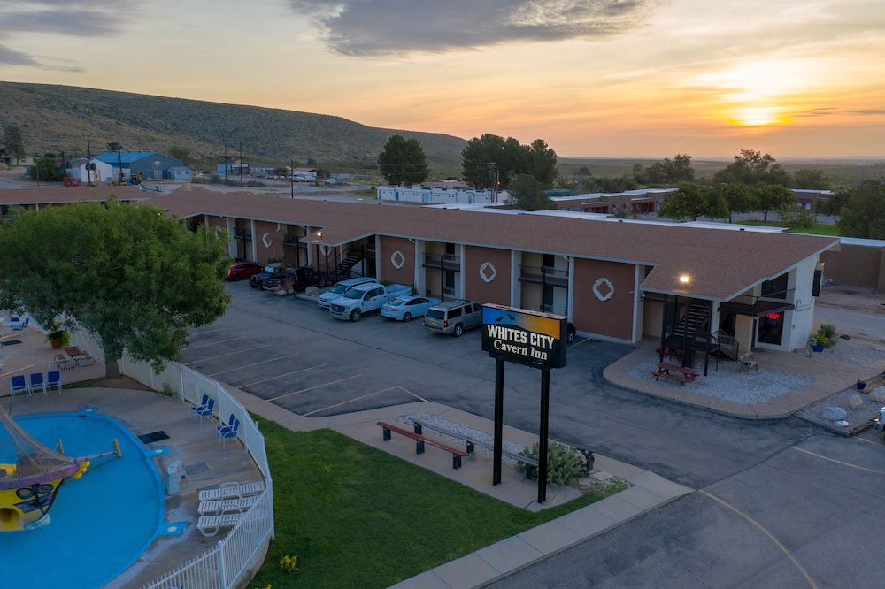 White's City Cavern Inn - photo 16