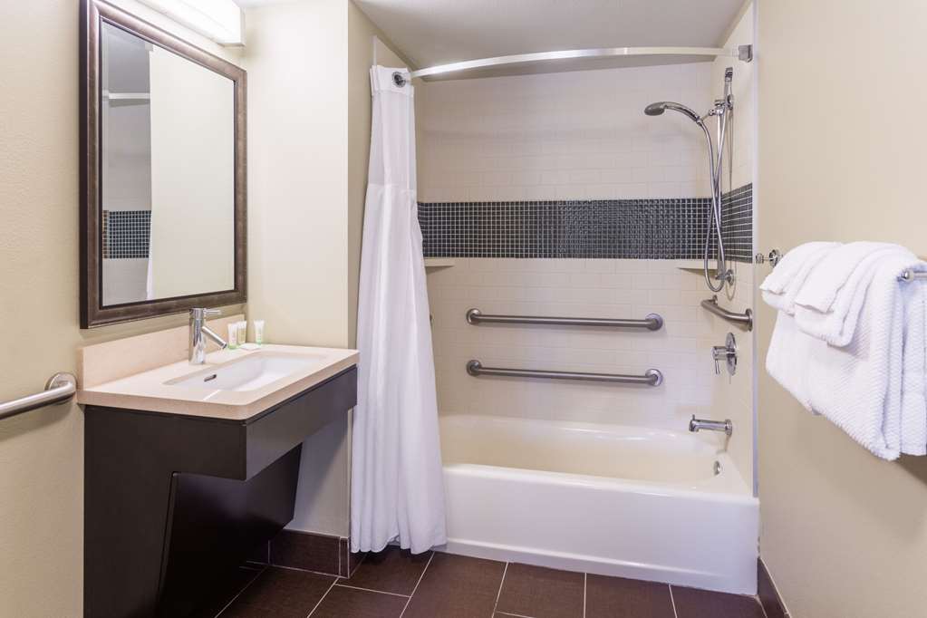 Sonesta ES Suites Atlanta Alpharetta Avalon - photo 16