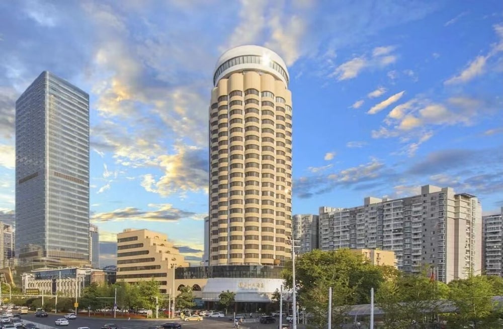 Asia Hotel — 4-Star Luxury Hotel in Wuhan, People's Republic of China