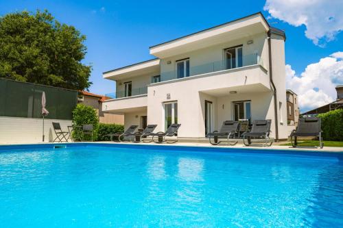 Villa Tonka — 4-Star Luxury Hotel in Porec, Croatia