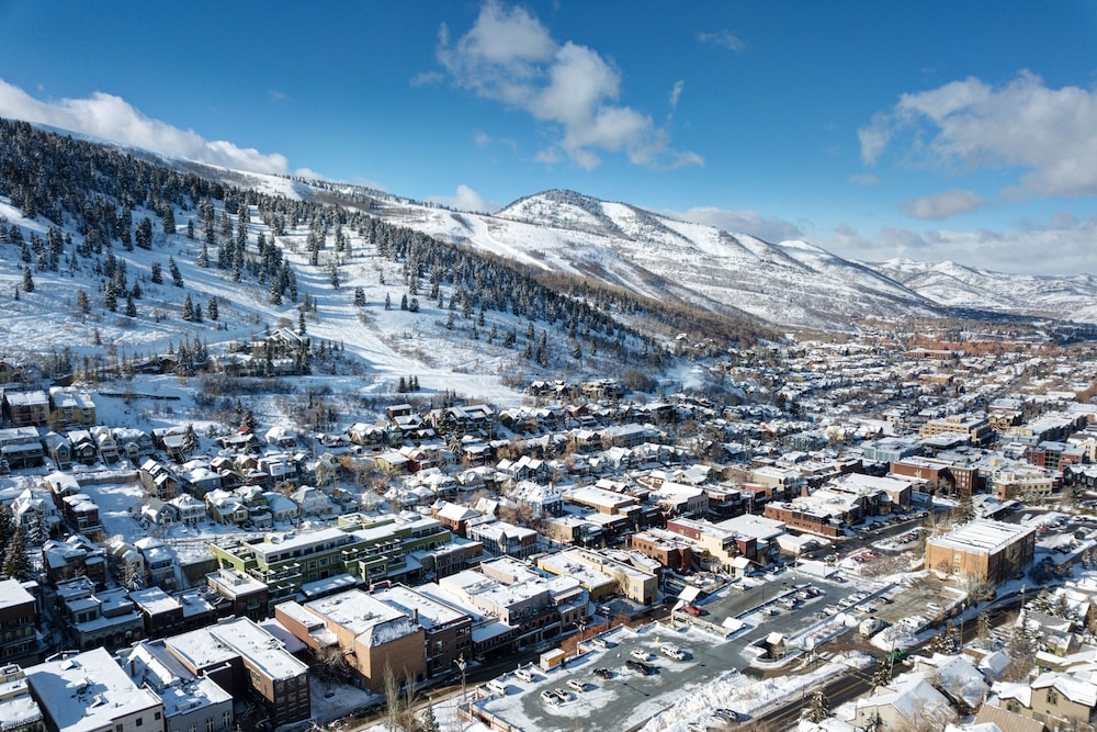 165 Ski In Ski Out Studio at Park City Mountain Resort Pool Hottub Gym studio - photo 44