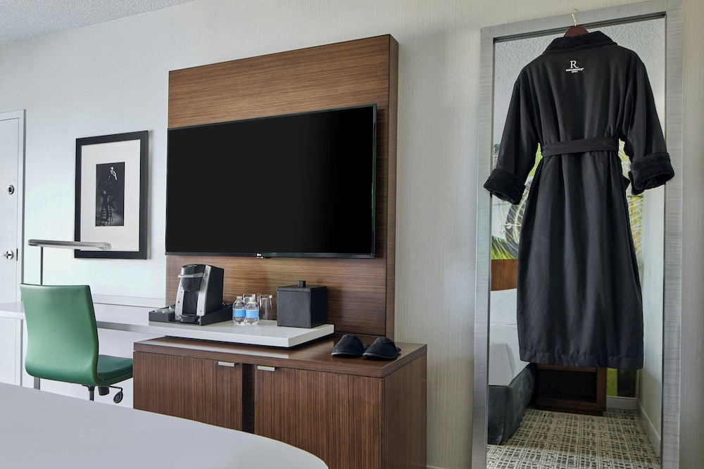 Renaissance Nashville Hotel - photo 37