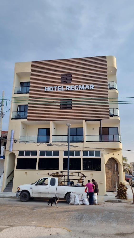 Regmar in Progreso, Mexico