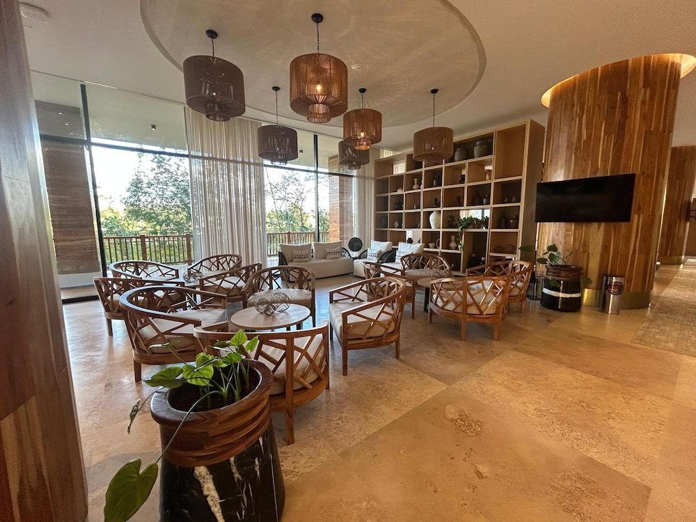 Hotel Mundo Maya Edzná