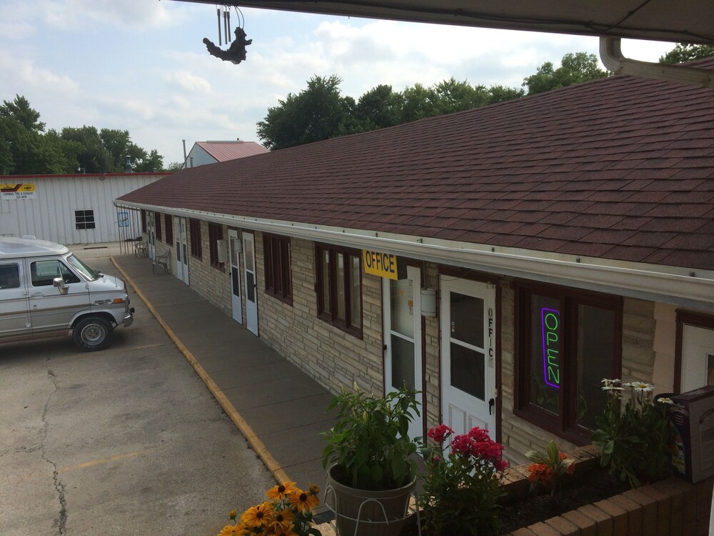 La Conne Motel Corning in Corning, United States