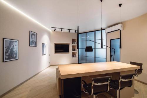 Sea Symphony Cozy Apartment — 4-Star Luxury Hotel in Odessa, Ukraine