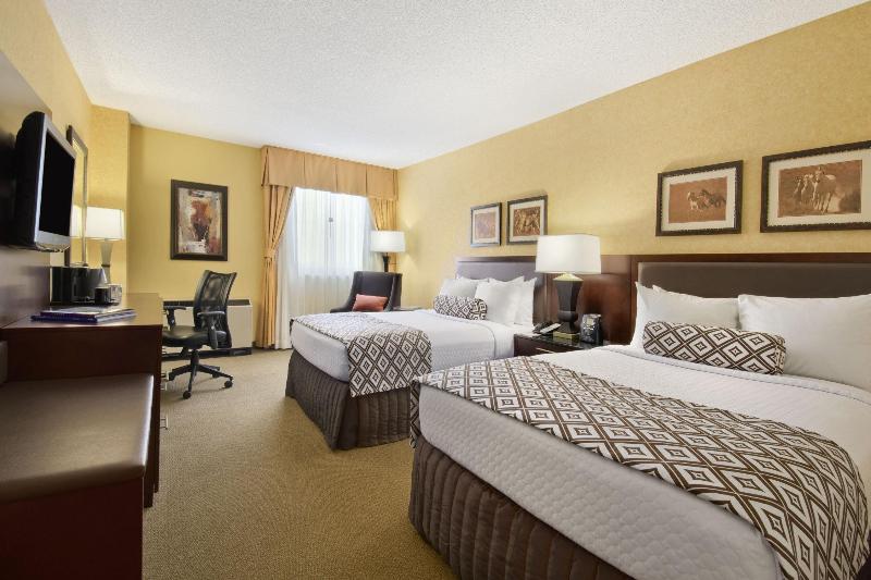 Crowne Plaza Denver Airport Convention Ctr an Ihg Hotel - photo 33