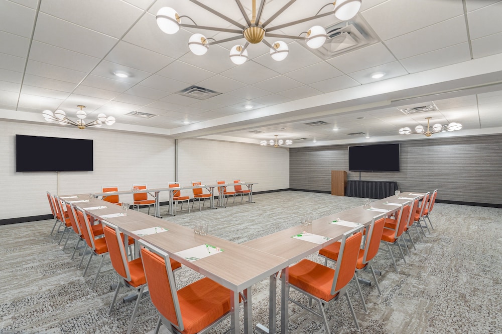 Holiday Inn Columbus by IHG - photo 28