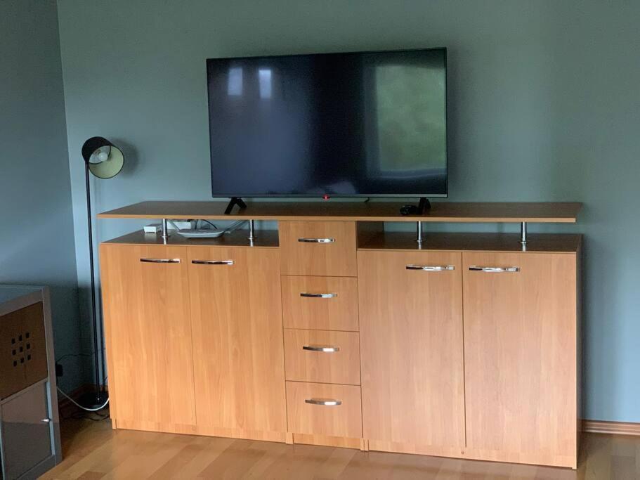 Quiet and comfortable apartment with parking for a nice stay for two one or a couple guests with a child