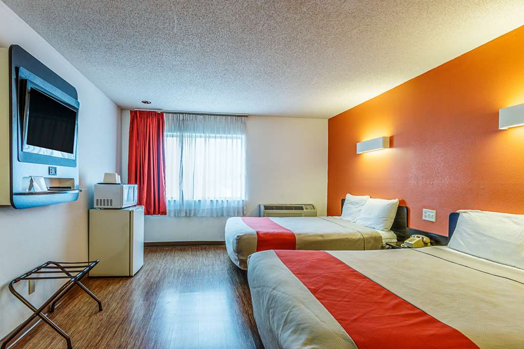 Motel 6 Wisconsin Rapids WI - photo 7