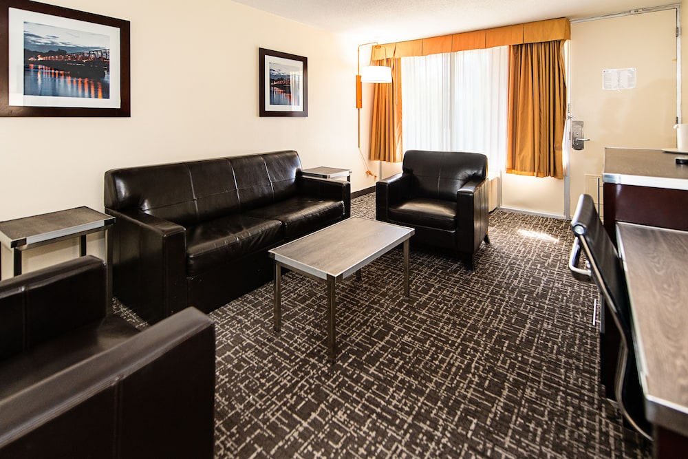 New Hope Inn & Suites - photo 9
