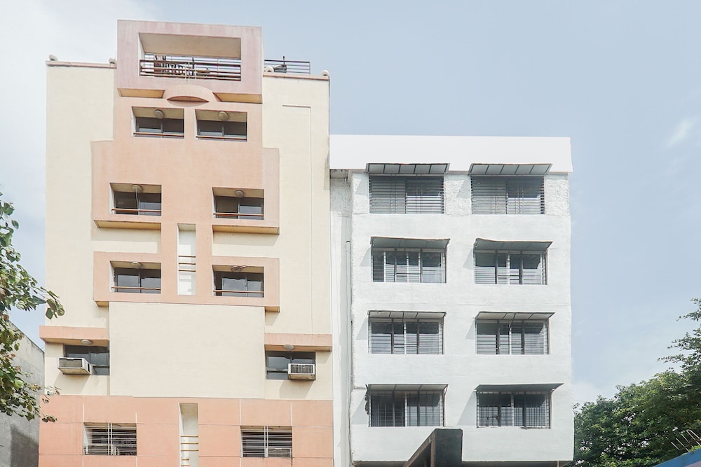 Oyo 14929 River View - last minute hotel in Pune