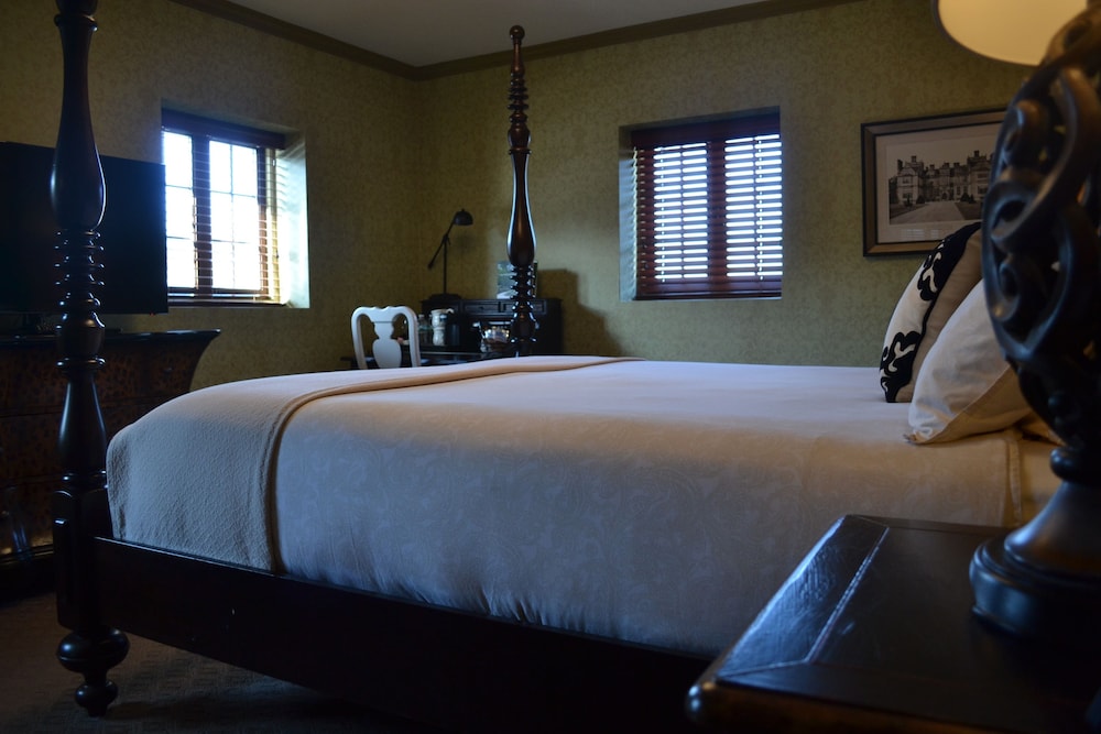 The Beaumont Inn - photo 29
