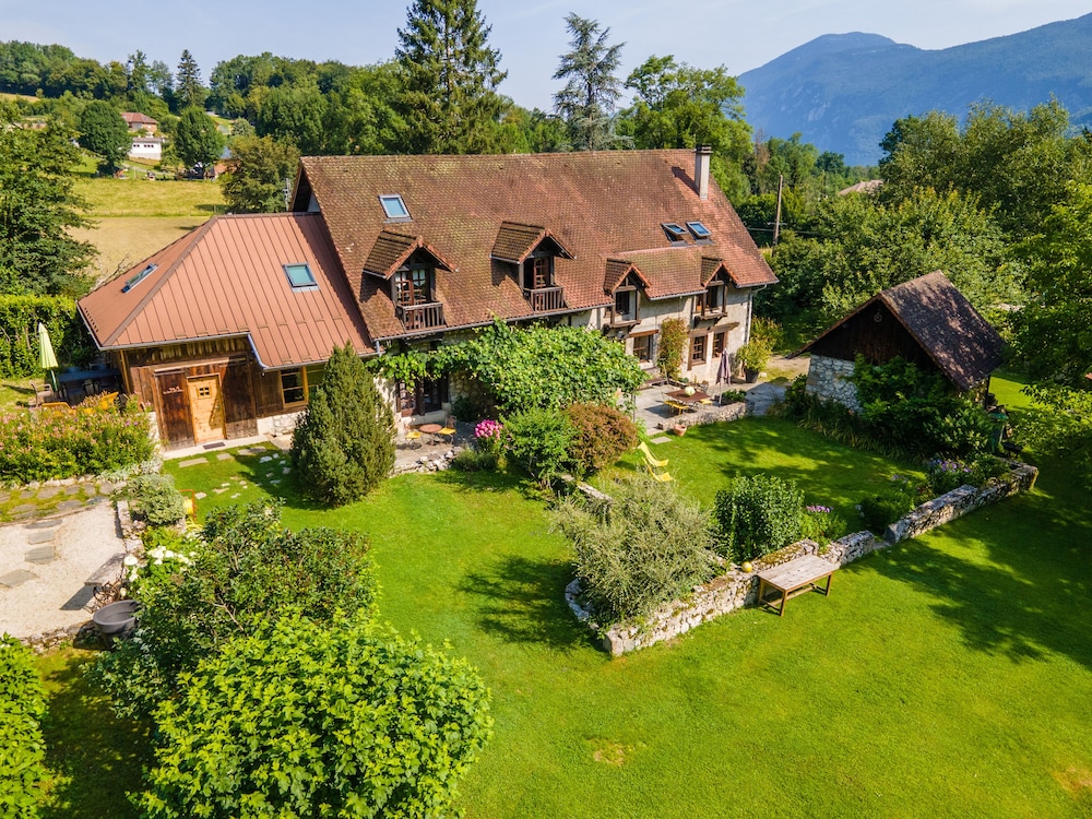 La Bageatière - carbon neutral hotel in Aix-Les-Bains