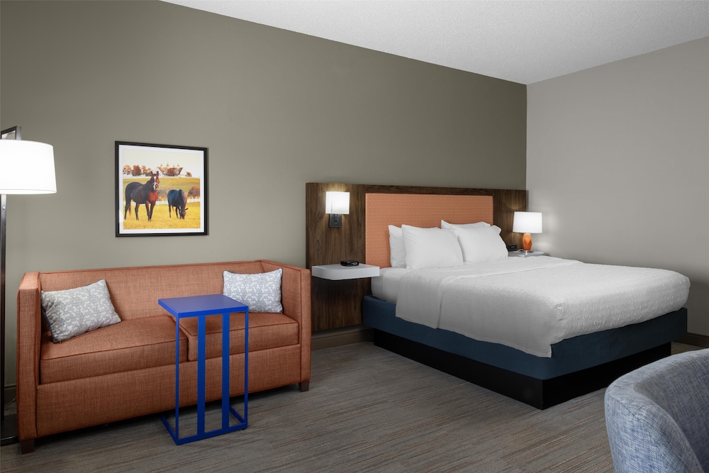 Hampton Inn Williamsburg - photo 11