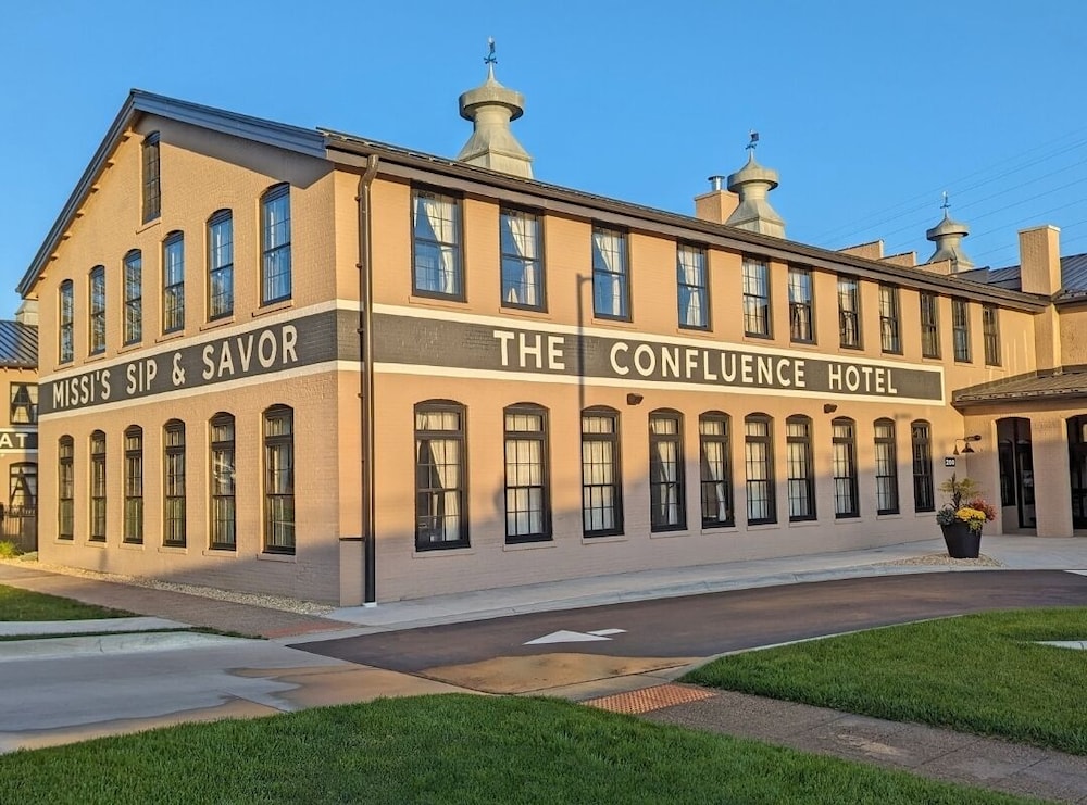 The Confluence Hotel - photo 19