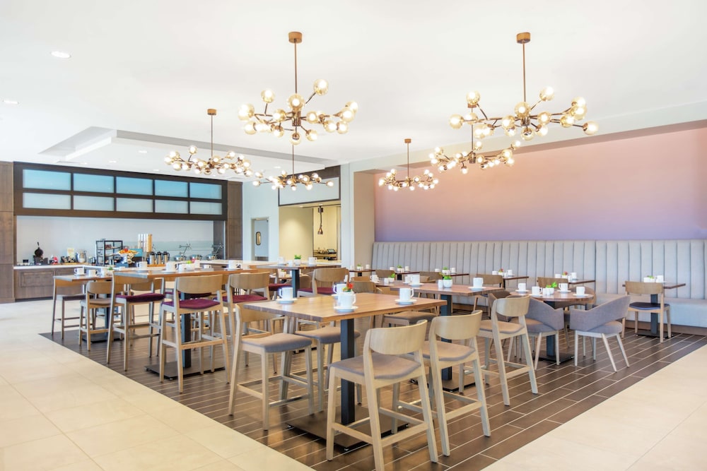 Hilton Garden Inn Surprise Phoenix - photo 22