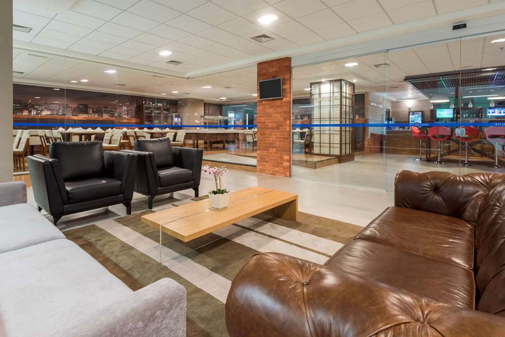 TRYP by Wyndham São Paulo Guarulhos Airport - carbon neutral hotel in Guarulhos