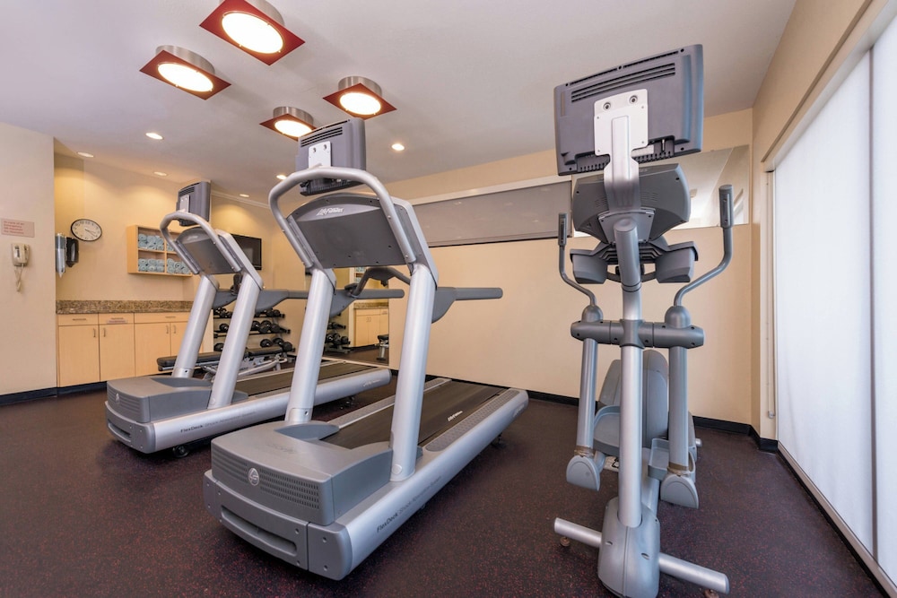 TownePlace Suites by Marriott Huntington - photo 21