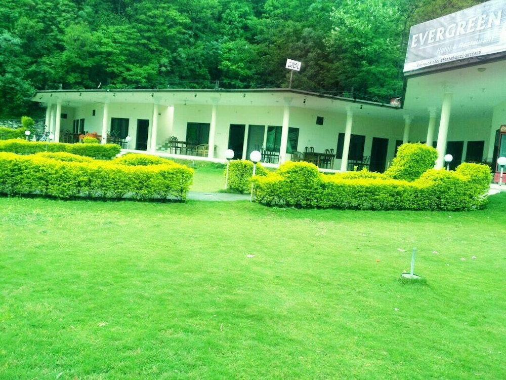 Ever Green Hotel & Restaurant — Baffa — photo 4