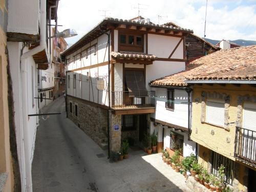 Casa Rural Luna — 4-Star Luxury Hotel in Candeleda, Spain