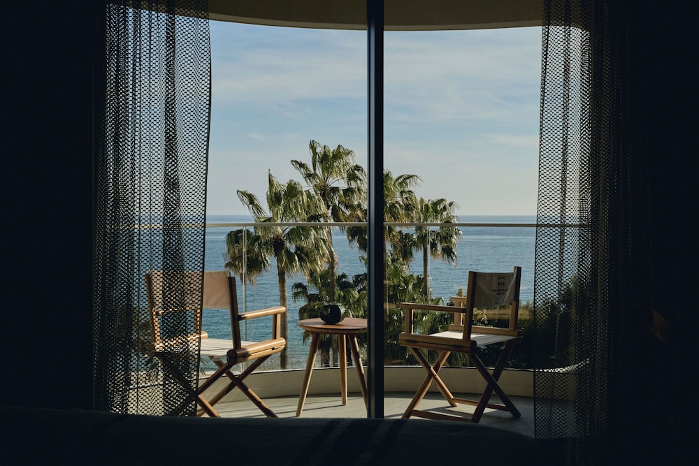 Hôtel & Spa Belle Plage in Cannes, France