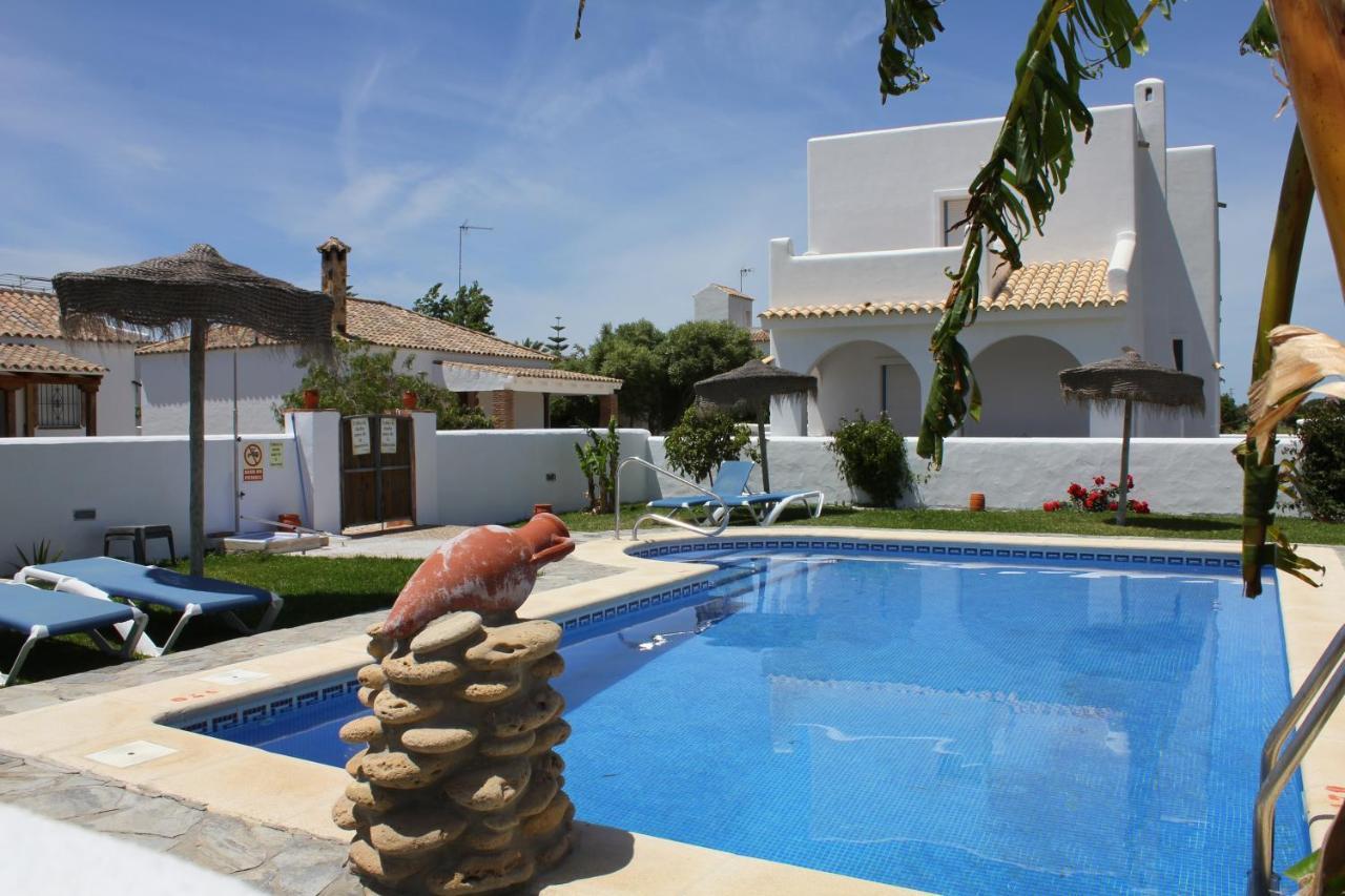 Viviendas Turísticas El Mero — 4-Star Luxury Hotel in Barbate, Spain
