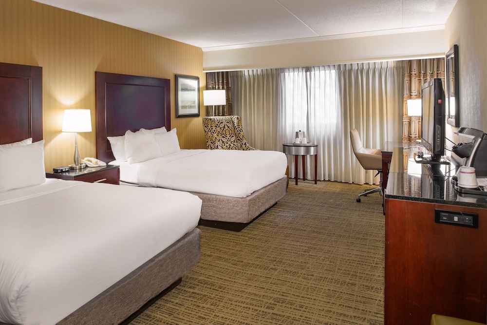 Crowne Plaza St. Louis Airport by IHG - photo 74
