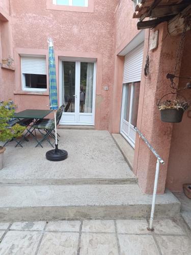 Les Grillons — hotel in Bagnols-Sur-Ceze