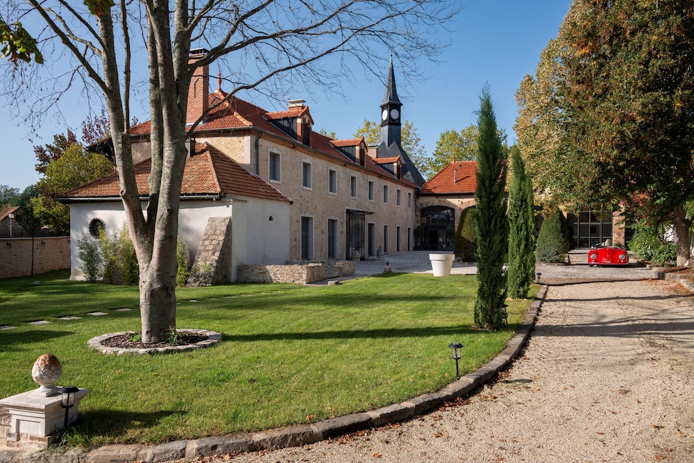 Le Clocher de la Duchesse — hotel in Bonnelles