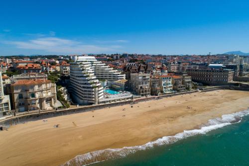Mira Marvel Wifi Climatisation 100m Plage in Biarritz, France