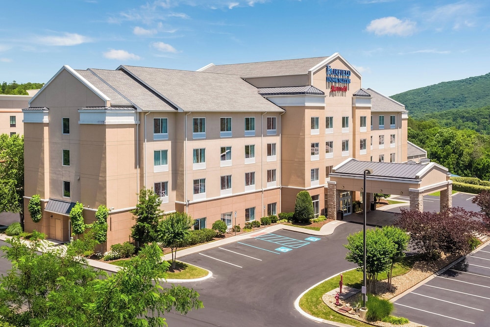 Fairfield Inn Suites Chattanooga I 24 Lookout Mountain — Chattanooga